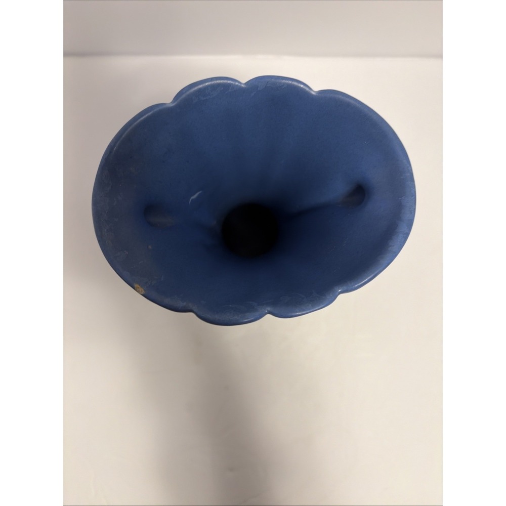 Vintage Niloak Pottery Vase Blue Matte Modeled Glaze Urn Style - Picture 4 of 9